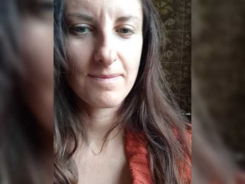 Erine9900 webcam model stream image