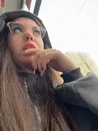 MeliMoon webcam model stream image