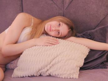 LauraPurr webcam model stream image