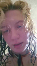 KinkyBeanie420 webcam model stream image