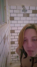 KinkyBeanie420 webcam model stream image