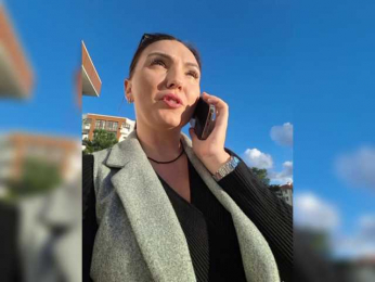 DIVORA webcam model stream image