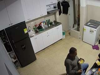 voyeurcam-jb-kitchen-1 webcam model stream image