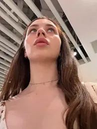 Camilla_Railian webcam model stream image
