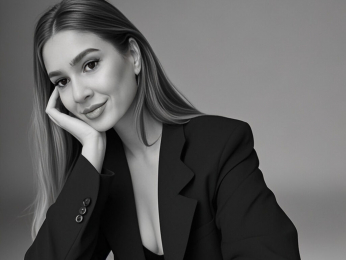 ChloeQuinn webcam model stream image