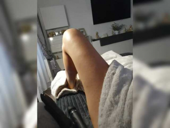 Jasmin-Style webcam model stream image