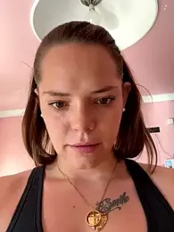 Wildmaca webcam model stream image