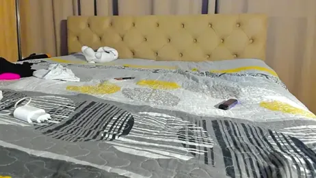 Lesyalisss webcam model stream image