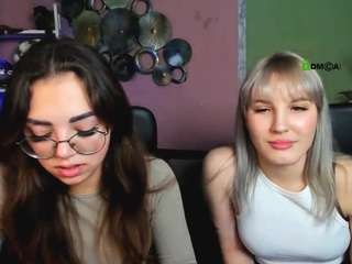 bella-cute1 webcam camsoda model stream image