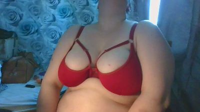 BustyMissBelle webcam model stream image