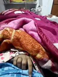 Lovely_priya1001 webcam model stream image