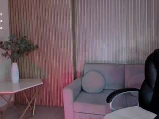 alessaromero webcam camsoda model stream image