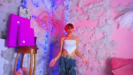 Leo_Glow webcam stripchat model stream image