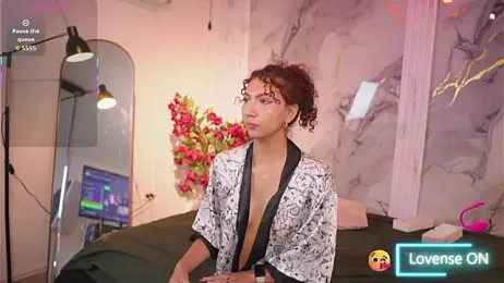 vanilla_hot webcam stripchat model stream image