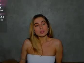 moanamo webcam model stream image