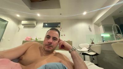 justeqqun webcam model stream image