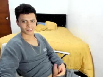 liz_and_chris1 webcam model stream image