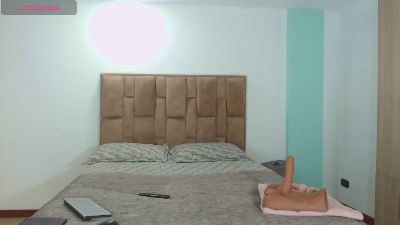 aleejhandra webcam model stream image