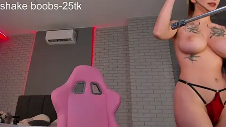 hazel_77 webcam model stream image