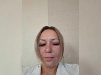 krisred webcam model stream image