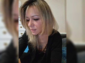 krisred webcam model stream image