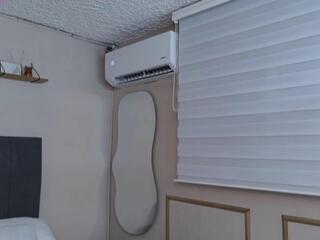 Thony Lopez webcam model stream image