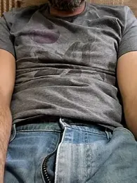 Leo_Big webcam model stream image