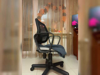 LouiseJenkin webcam model stream image