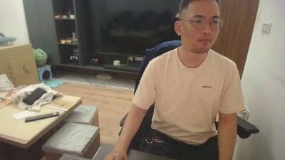 i1toFQ webcam cam4 model stream image