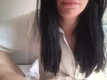 Paolaoliver webcam stripchat model stream image