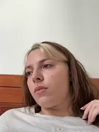 LoraaDoll webcam stripchat model stream image