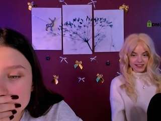 rina-glow webcam model stream image