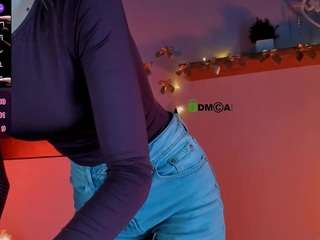 rina-glow webcam model stream image