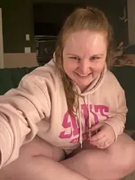 GingerSnap33 webcam model stream image