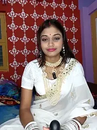 Sweet-priyaa webcam model stream image