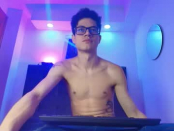 wolfan_sky webcam model stream image