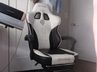 biggreysweats webcam model stream image