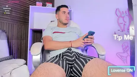 Axel_grey_ webcam model stream image