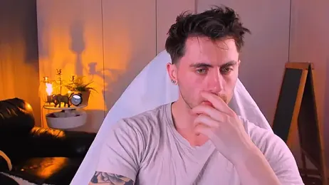 Oscar_Miller_ webcam model stream image