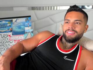 Frank Dwayne webcam model stream image
