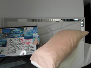 Frank Dwayne webcam model stream image