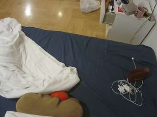 voyeurcam-julmodels-greybed-2 webcam model stream image