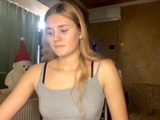 Laree Lemin webcam model stream image