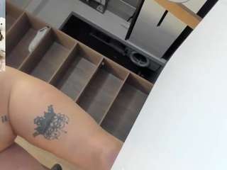 megan-ros webcam model stream image