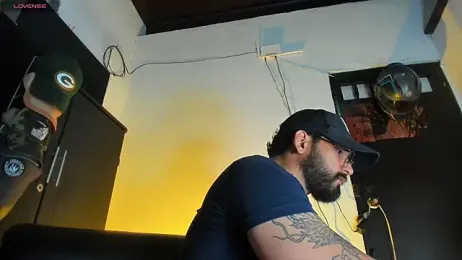 CamiloGray_ webcam model stream image