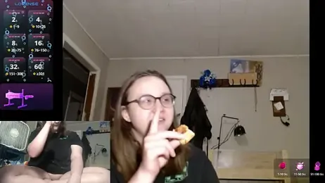 TurtleLady420 webcam model stream image