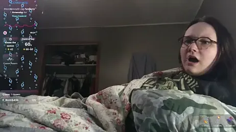 TurtleLady420 webcam model stream image