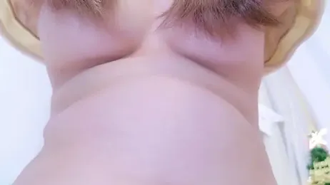 MAIKA_pyon webcam model stream image