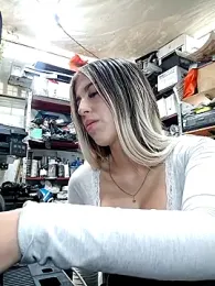 eva-2023 webcam model stream image