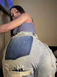 Laura-Khalifa webcam model stream image